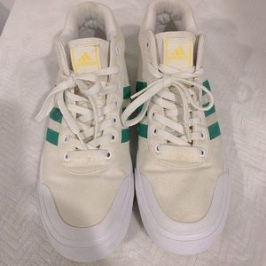 Adidas Mid Size 11.5